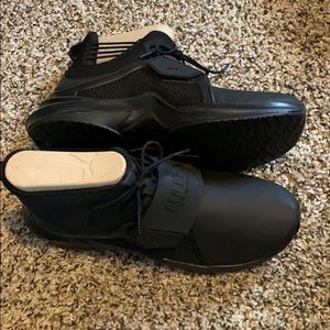 BRAND NEW FENTI SHOES BY RIHANNA 8.5 US SIZE